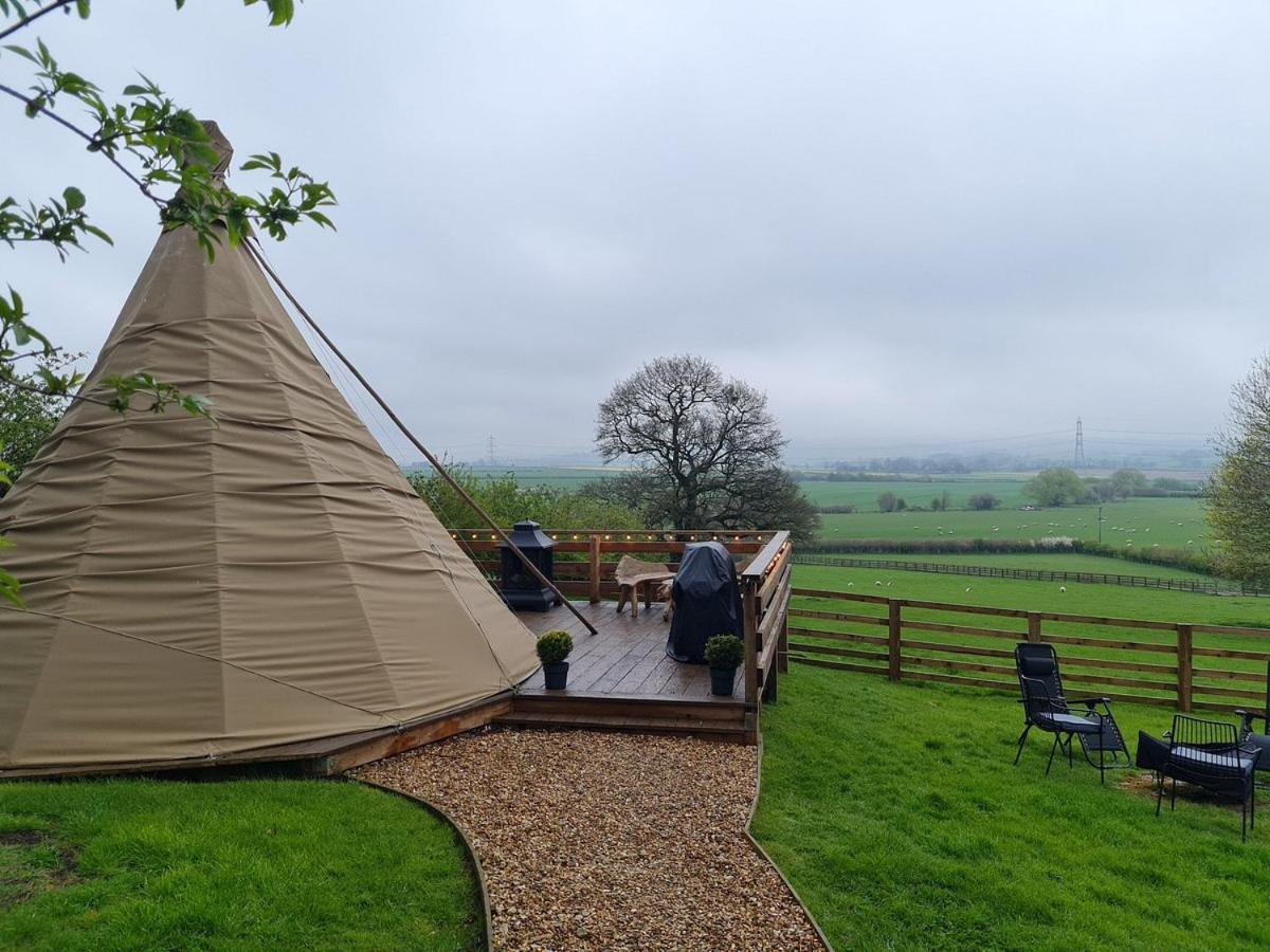 Hotel Burtree House & Retreats Tipi With Secluded Hot Tub Thirkleby Exterior foto